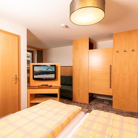 Hotel-Garni Pramstraller マイヤーホーフェン エクステリア 写真