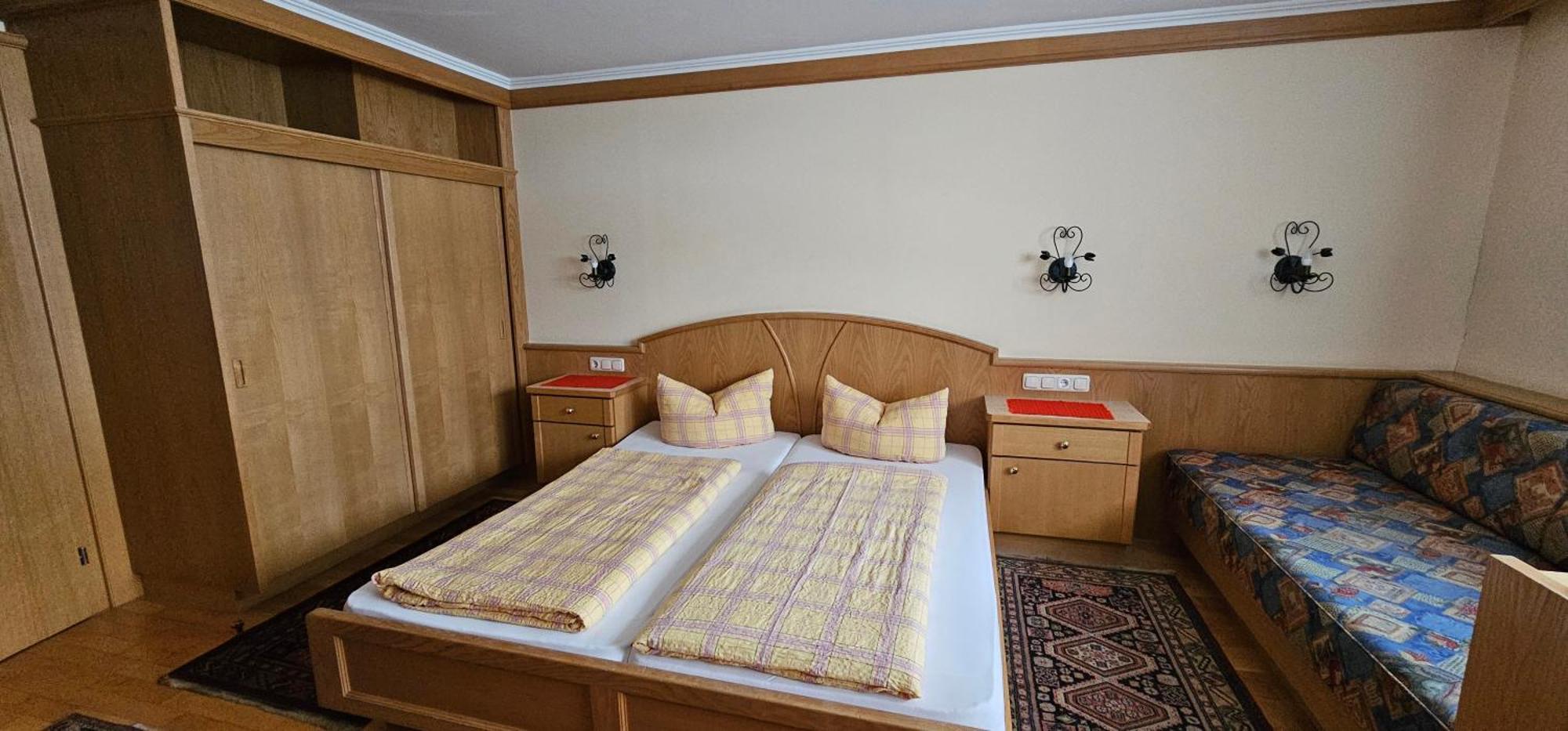 Hotel-Garni Pramstraller マイヤーホーフェン エクステリア 写真